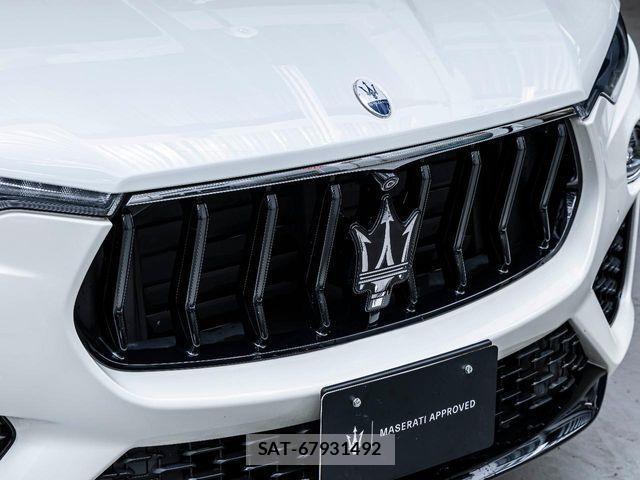 Maserati LEVANTE 2022-12 3675288-19