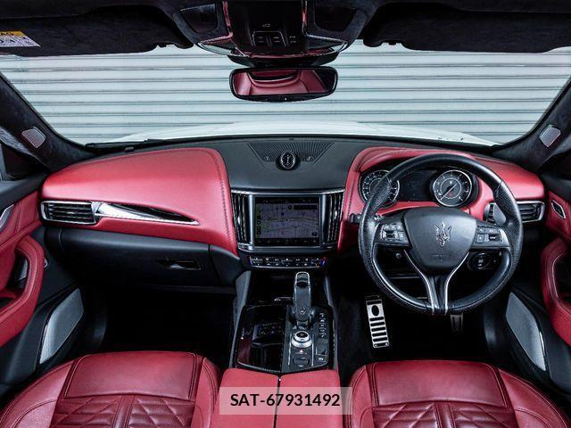 Maserati LEVANTE 2022-12 3675288-4
