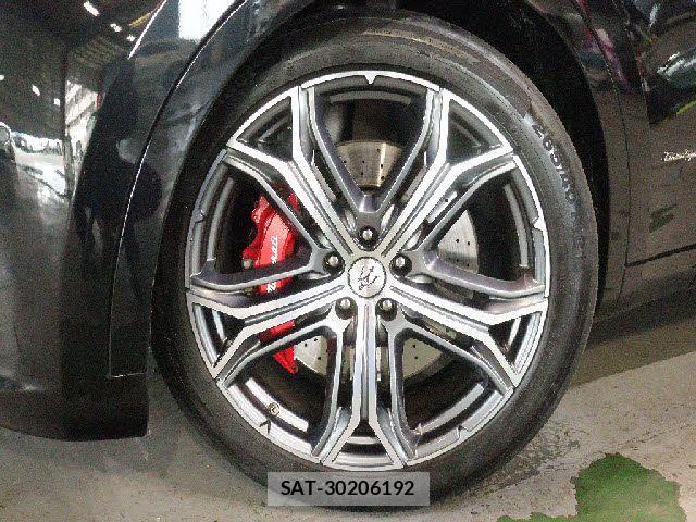Maserati LEVANTE 2019-09 4044950-18