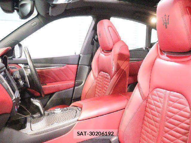 Maserati LEVANTE 2019-09 4044950-28