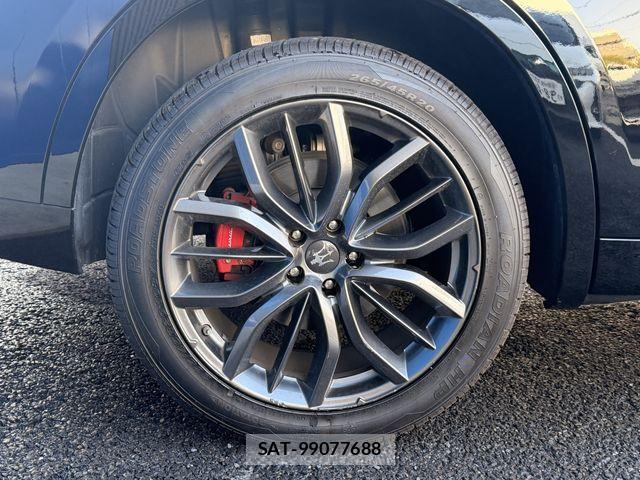 Maserati LEVANTE 2019-10 4326557-12