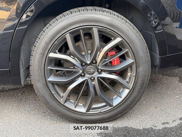 Maserati LEVANTE 2019-10 4326557-13