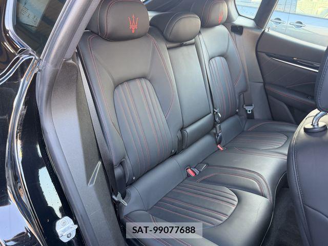 Maserati LEVANTE 2019-10 4326557-18