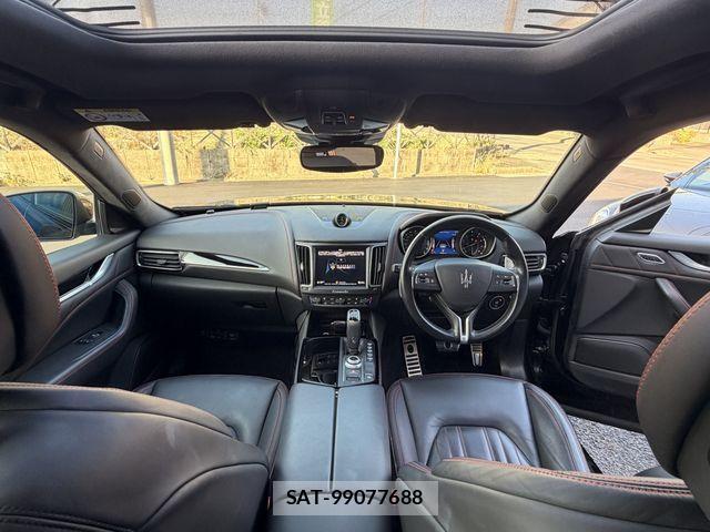 Maserati LEVANTE 2019-10 4326557-1