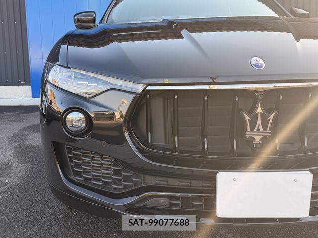 Maserati LEVANTE 2019-10 4326557-5