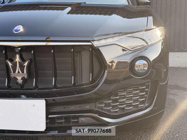 Maserati LEVANTE 2019-10 4326557-6