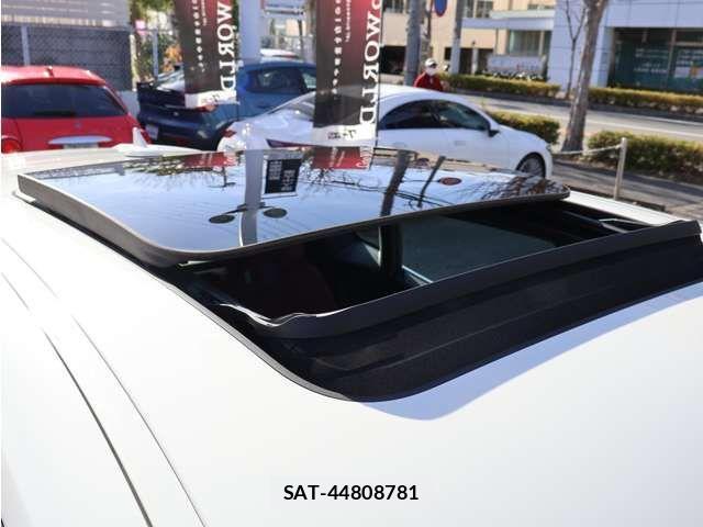Maserati LEVANTE 2023-11 4595901-5