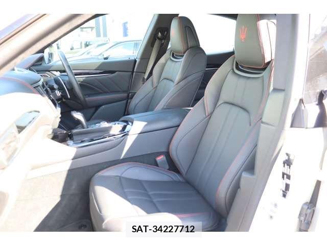 Maserati LEVANTE 2023-06 4965892-11