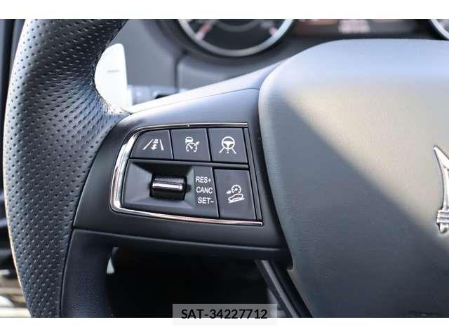 Maserati LEVANTE 2023-06 4965892-16