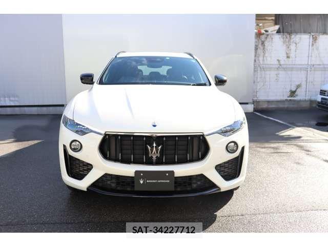 Maserati LEVANTE 2023-06 4965892-1