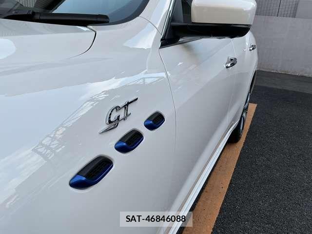 Maserati LEVANTE 2024-06 4965906-10