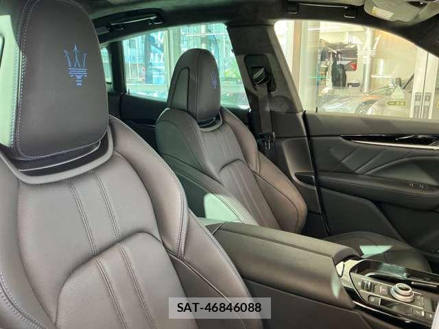 Maserati LEVANTE 2024-06 4965906-16