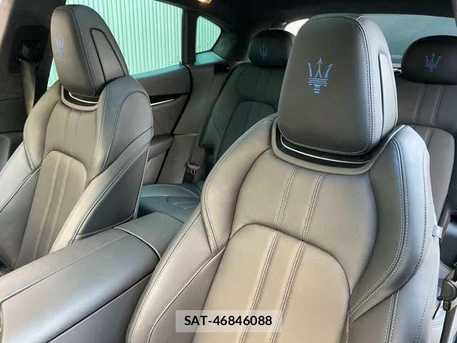 Maserati LEVANTE 2024-06 4965906-17