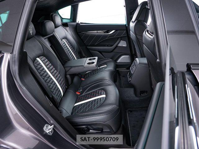 Maserati LEVANTE 2021-04 6012249-10