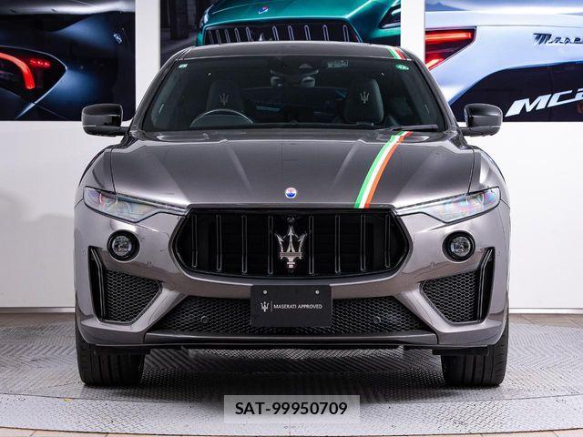 Maserati LEVANTE 2021-04 6012249-13