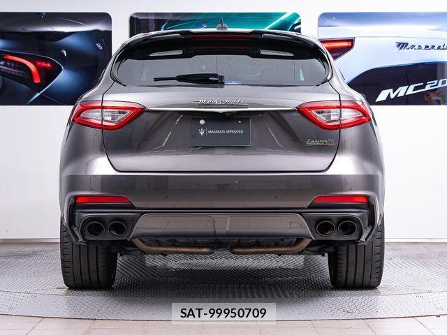 Maserati LEVANTE 2021-04 6012249-18