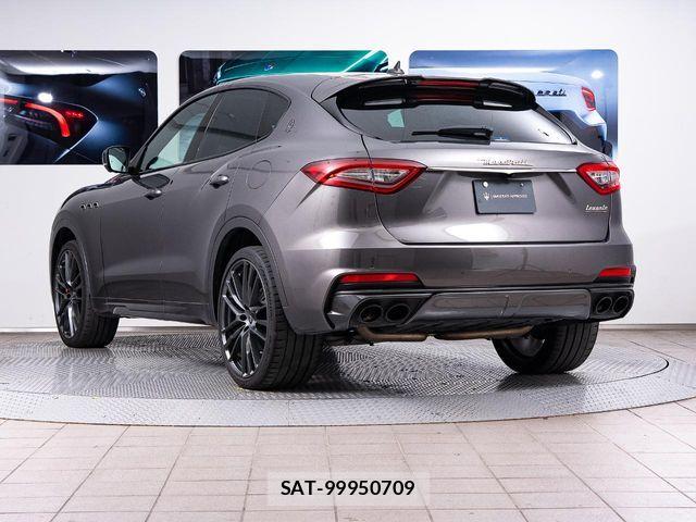 Maserati LEVANTE 2021-04 6012249-3