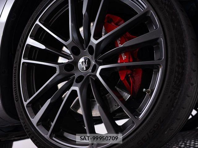 Maserati LEVANTE 2021-04 6012249-7