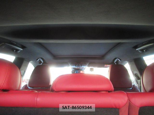 Maserati LEVANTE 2017-03 6264932-9