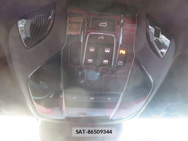 Maserati LEVANTE 2017-03 6264932-21