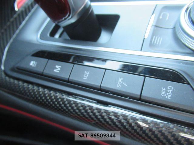 Maserati LEVANTE 2017-03 6264932-23