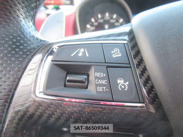 Maserati LEVANTE 2017-03 6264932-25