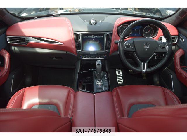 Maserati LEVANTE 2018-12 6545663-15