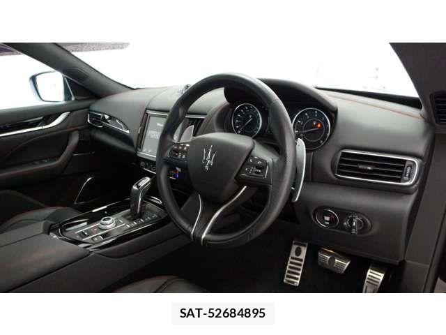 Maserati LEVANTE 2024-09 6641915-8