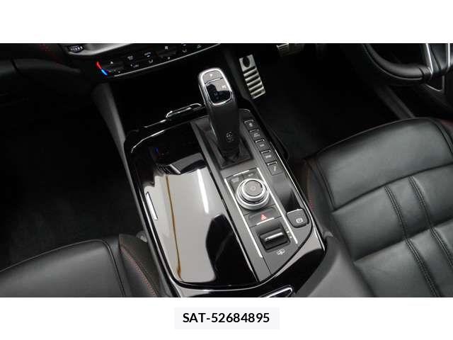 Maserati LEVANTE 2024-09 6641915-9