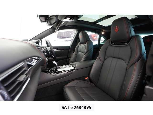 Maserati LEVANTE 2024-09 6641915-12