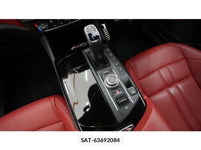 Maserati LEVANTE 2019-12 6641916-9