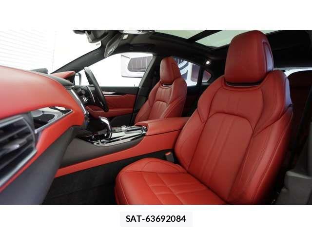 Maserati LEVANTE 2019-12 6641916-12