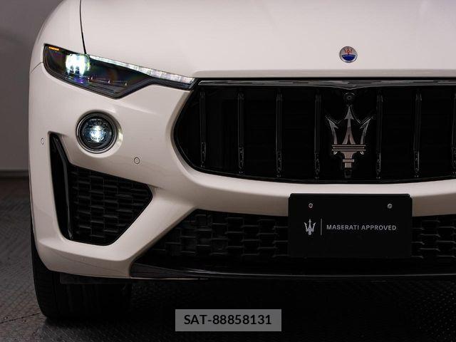 Maserati LEVANTE 2021-01 6676754-18