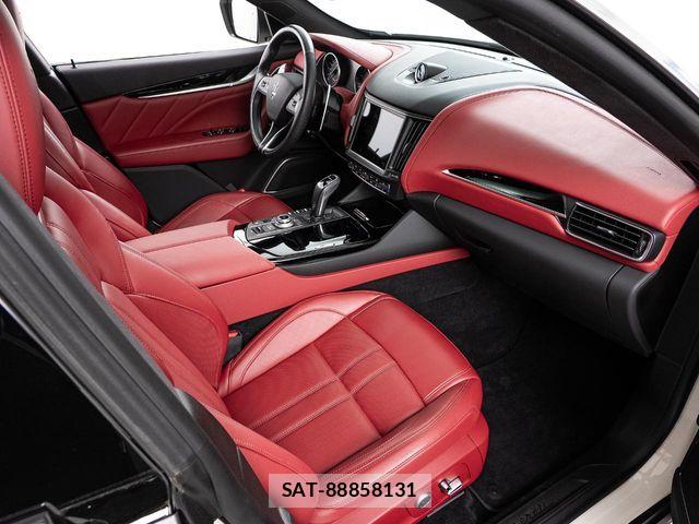 Maserati LEVANTE 2021-01 6676754-8
