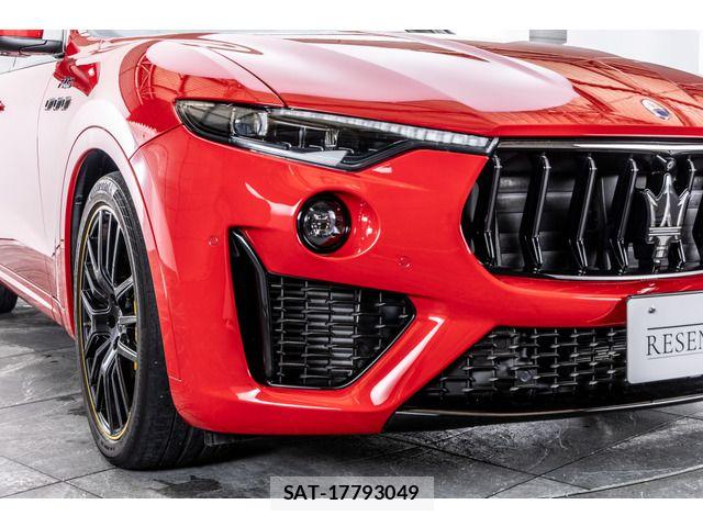 Maserati LEVANTE 2021-10 6676751-15