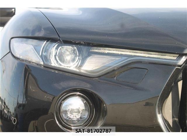 Maserati LEVANTE 2018-10 6752286-10