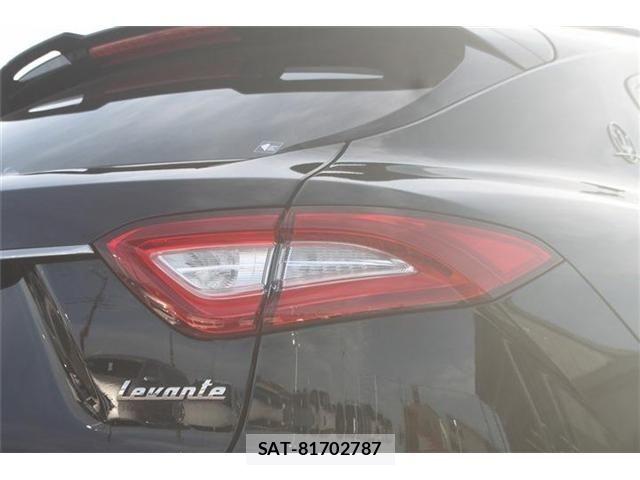 Maserati LEVANTE 2018-10 6752286-11