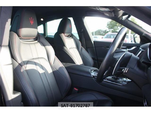 Maserati LEVANTE 2018-10 6752286-13