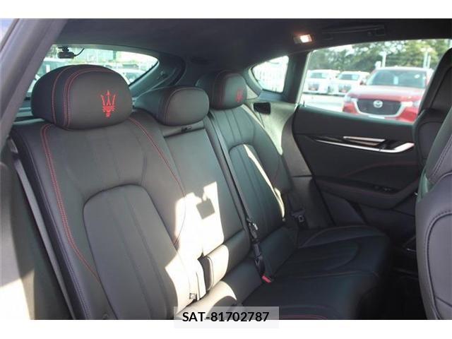 Maserati LEVANTE 2018-10 6752286-14