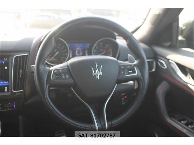 Maserati LEVANTE 2018-10 6752286-15