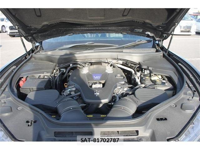 Maserati LEVANTE 2018-10 6752286-18