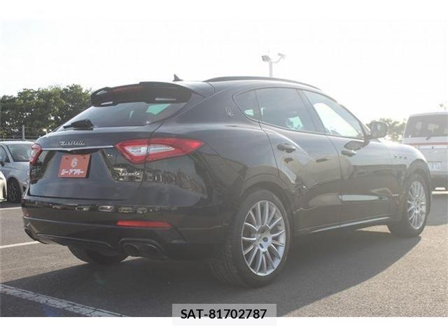 Maserati LEVANTE 2018-10 6752286-26