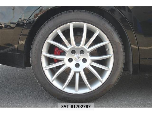 Maserati LEVANTE 2018-10 6752286-29