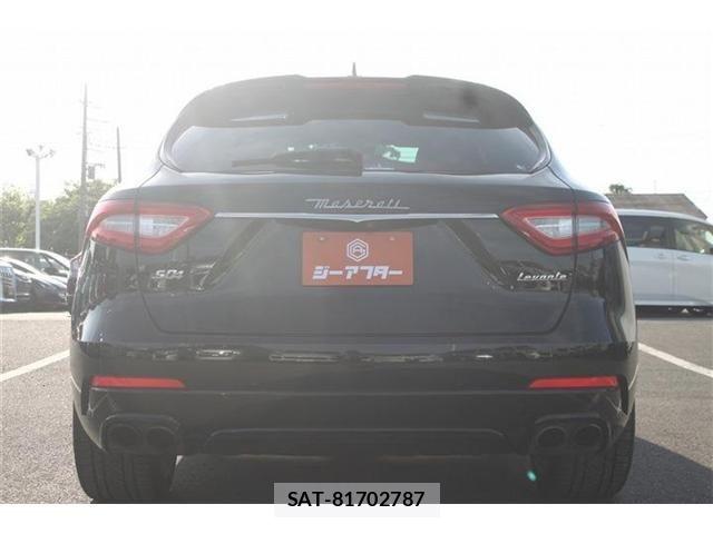 Maserati LEVANTE 2018-10 6752286-8