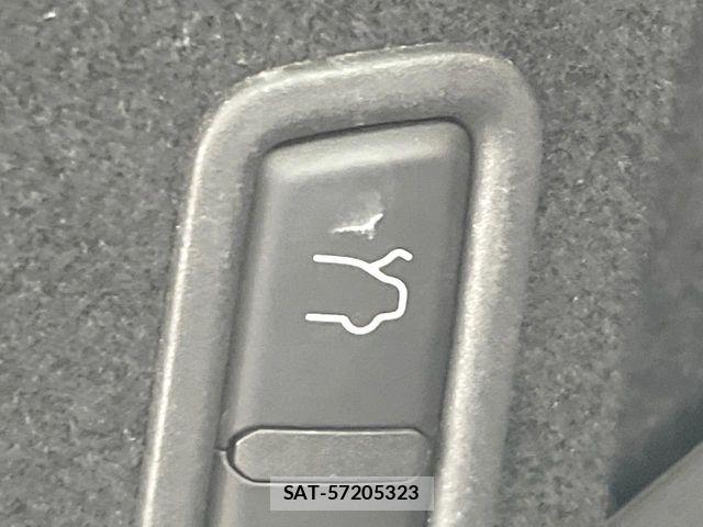 Maserati LEVANTE 2019-01 6907966-6