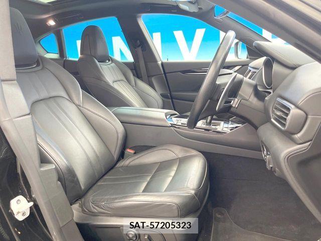 Maserati LEVANTE 2019-01 6907966-7