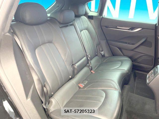 Maserati LEVANTE 2019-01 6907966-8