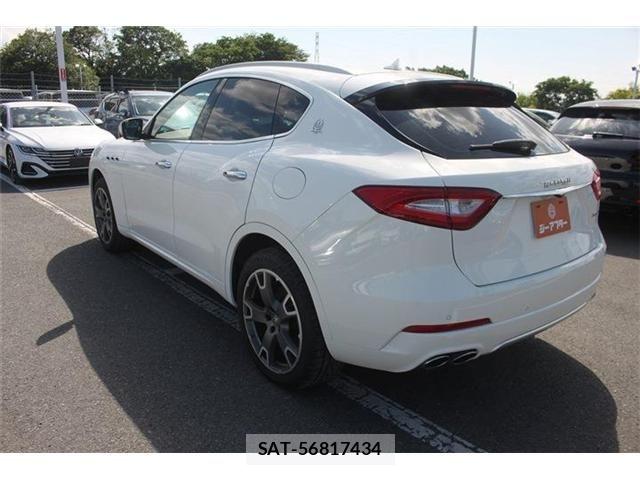 Maserati LEVANTE 2017-05 7059369-10