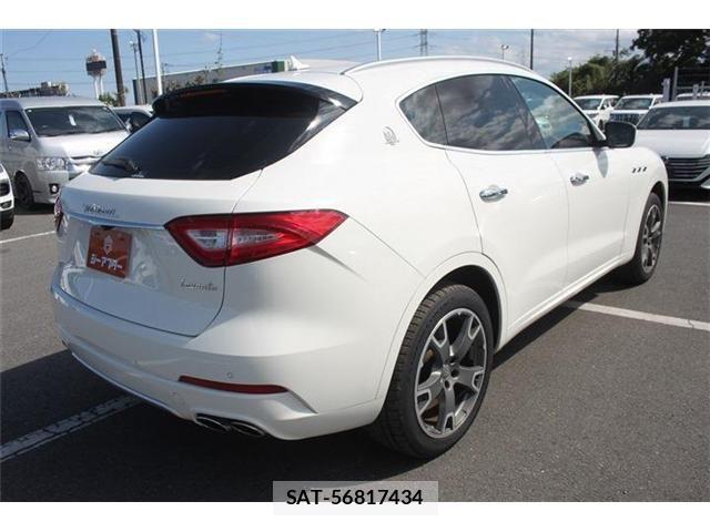 Maserati LEVANTE 2017-05 7059369-12