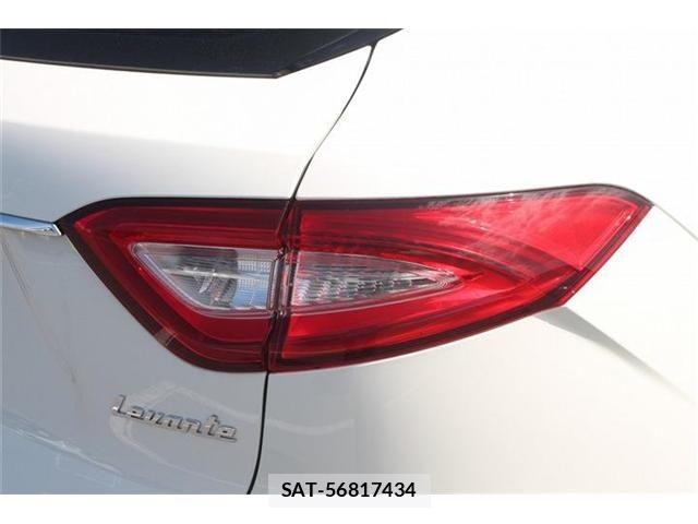 Maserati LEVANTE 2017-05 7059369-25